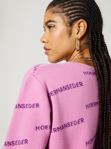 Hoermanseder x About You Pullover 'Celina' in Pink