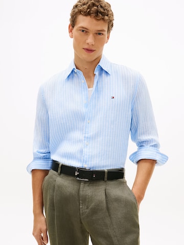 TOMMY HILFIGER Regular Fit Hemd in Blau: Vorderseite