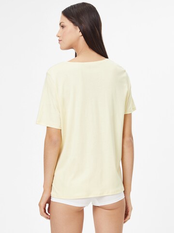 CALIDA - Camiseta para dormir en amarillo