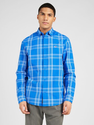 Tommy Jeans - Ajuste regular Camisa en azul: frente