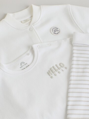 Set Next en blanc