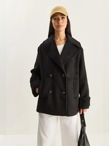 Bianco Lucci Tussenmantel in Zwart: voorkant