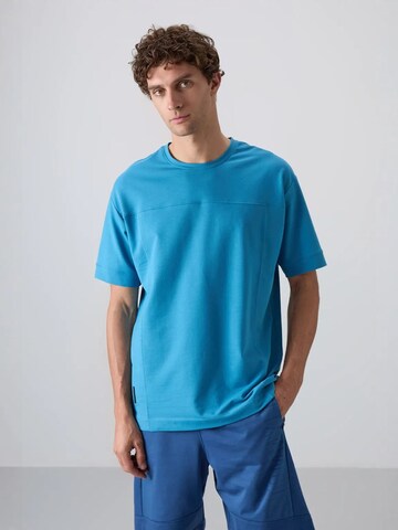 Tommy Life Shirt in Blue: front