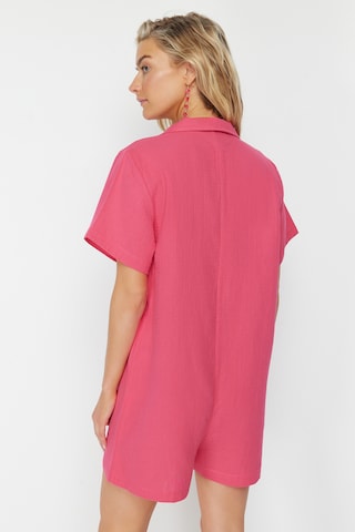 Trendyol - Jumpsuit en rosa