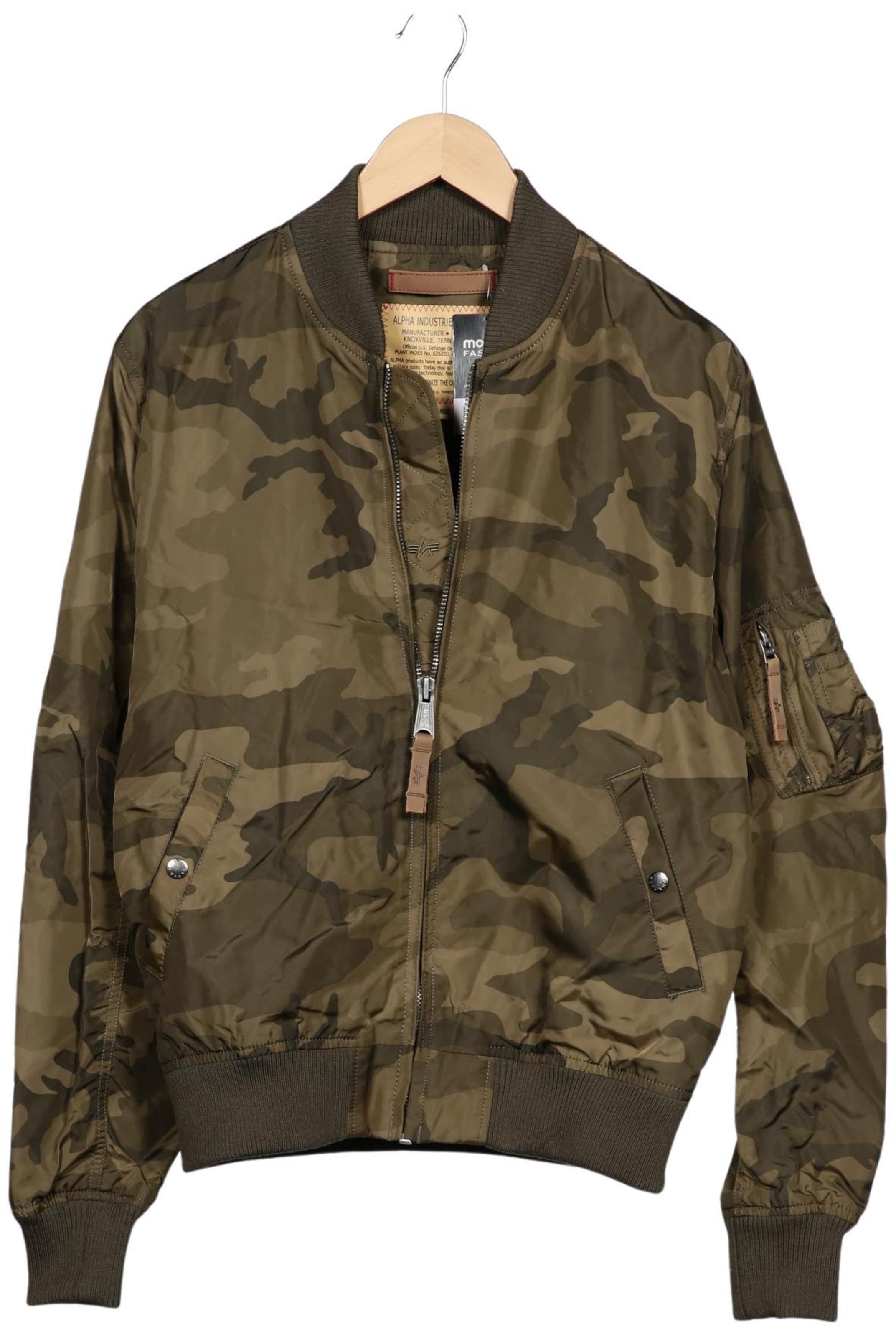 ALPHA INDUSTRIES Jacket & Coat in L in Green: front