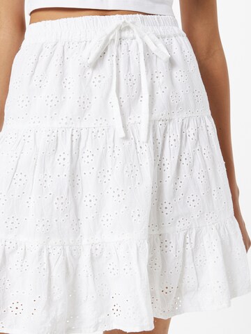 SISTERS POINT Skirt 'UBBY' in White