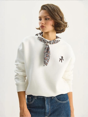 Felpa di Bianco Lucci in bianco