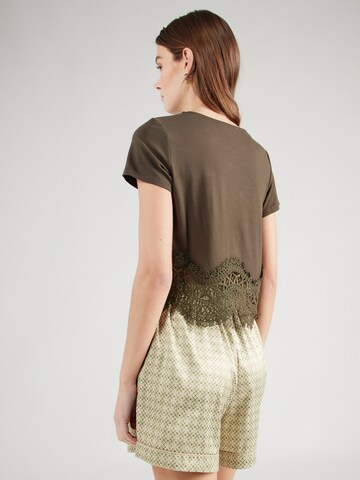 Maglietta 'Chiara Shirt' di ABOUT YOU in verde