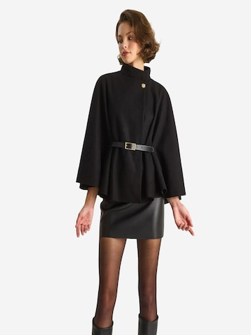 Cappotto invernale 'Mäntel' di Bianco Lucci in nero