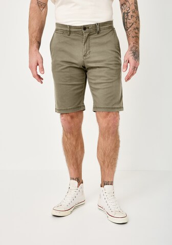 REDPOINT Slim fit Chino Pants in Green: front