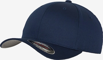 Flexfit Cap in Blue: front