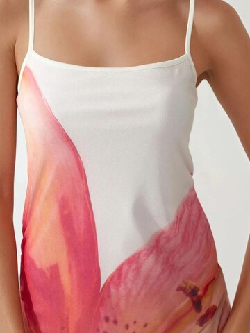 Hiccup - Vestido em branco