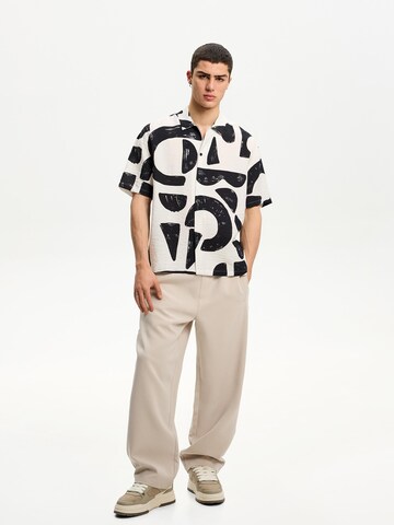 Bershka Comfort fit Overhemd in Wit