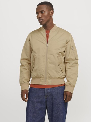 JACK & JONES - Chaqueta de entretiempo 'JJOcean' en marrón: frente