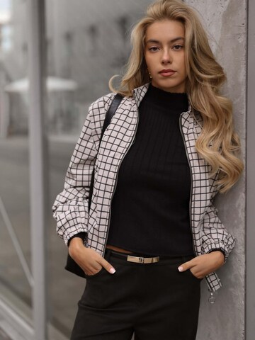 SASSYCLASSY Shirt‌‌‌‌‌‌‌‌‌ in Schwarz