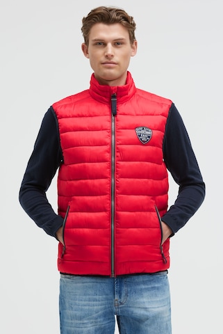 CAMP DAVID Vest in Red: front