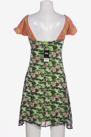 Save the Queen Dress in S in Green