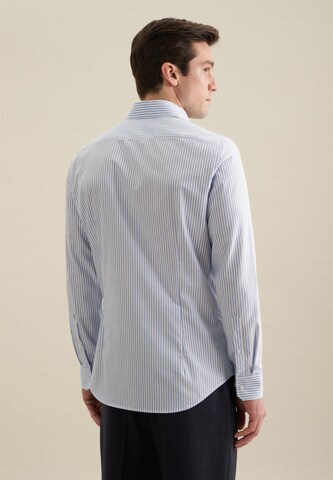 Coupe regular Chemise business SEIDENSTICKER en bleu