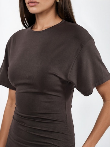 Robe Busem en marron