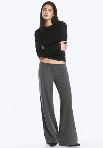 WEEKDAY Wide leg Broek 'Lune' in Grijs