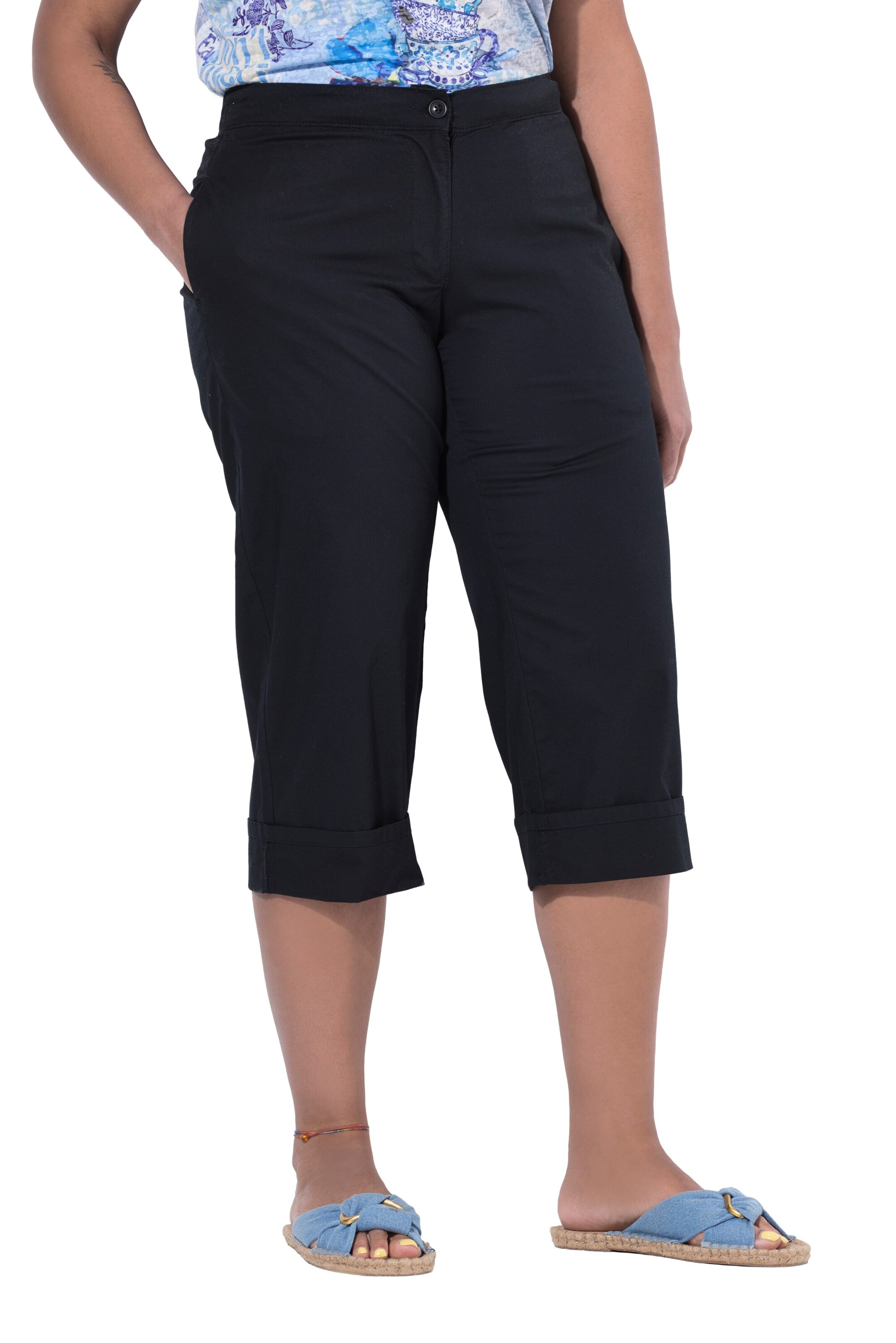 Angel of Style Regular Trousers in Black: front