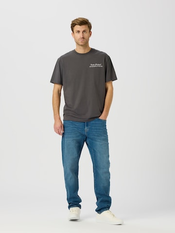 Maglietta di TWO SOON in grigio