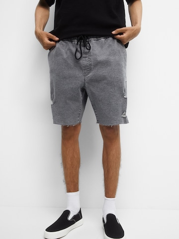 Loosefit Pantaloni de la Pull&Bear pe gri: față