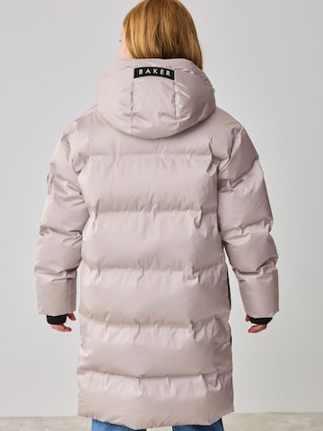 Baker by Ted Baker Пальто в Бежевый