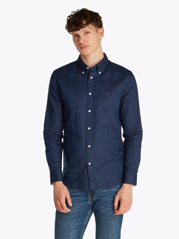 TOMMY HILFIGER - Ajuste regular Camisa en azul: frente