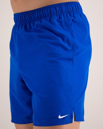 Nike Swim Badeshorts in Blau