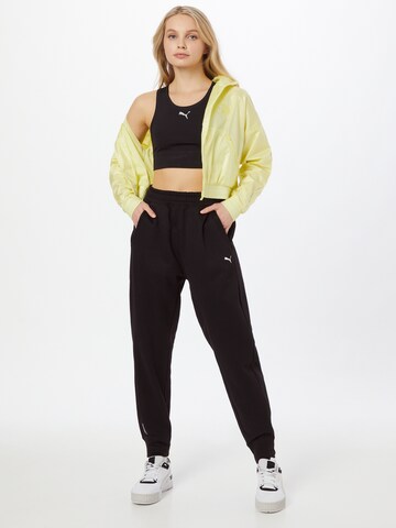 PUMA Tapered Sporthose in Schwarz