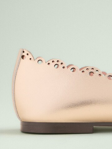 Next Strap ballerina 'Elfie' in Gold