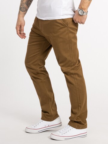 Indumentum Regular Chino Pants in Brown