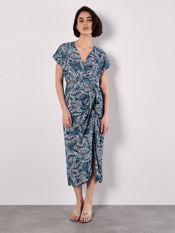 Apricot Batik Leaf Print Midi Dress ' ' in Blau: Vorderseite