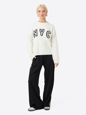 Pullover di BRAVE SOUL in bianco