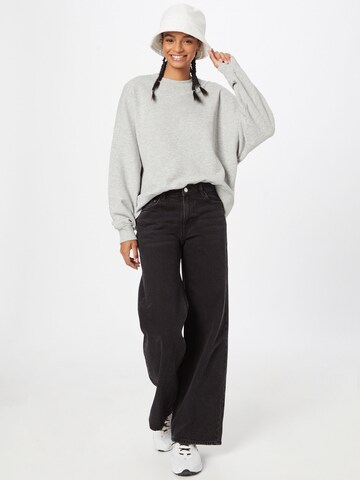 ESPRIT Sweatshirt in Grau