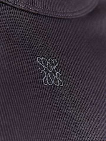 Tricou de la s.Oliver pe negru