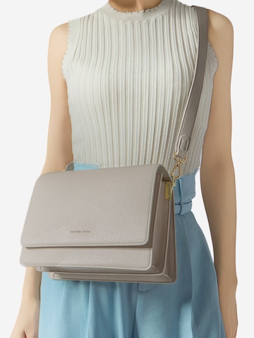 Borsa a tracolla ' Luna ' di Victoria Hyde in grigio: frontale