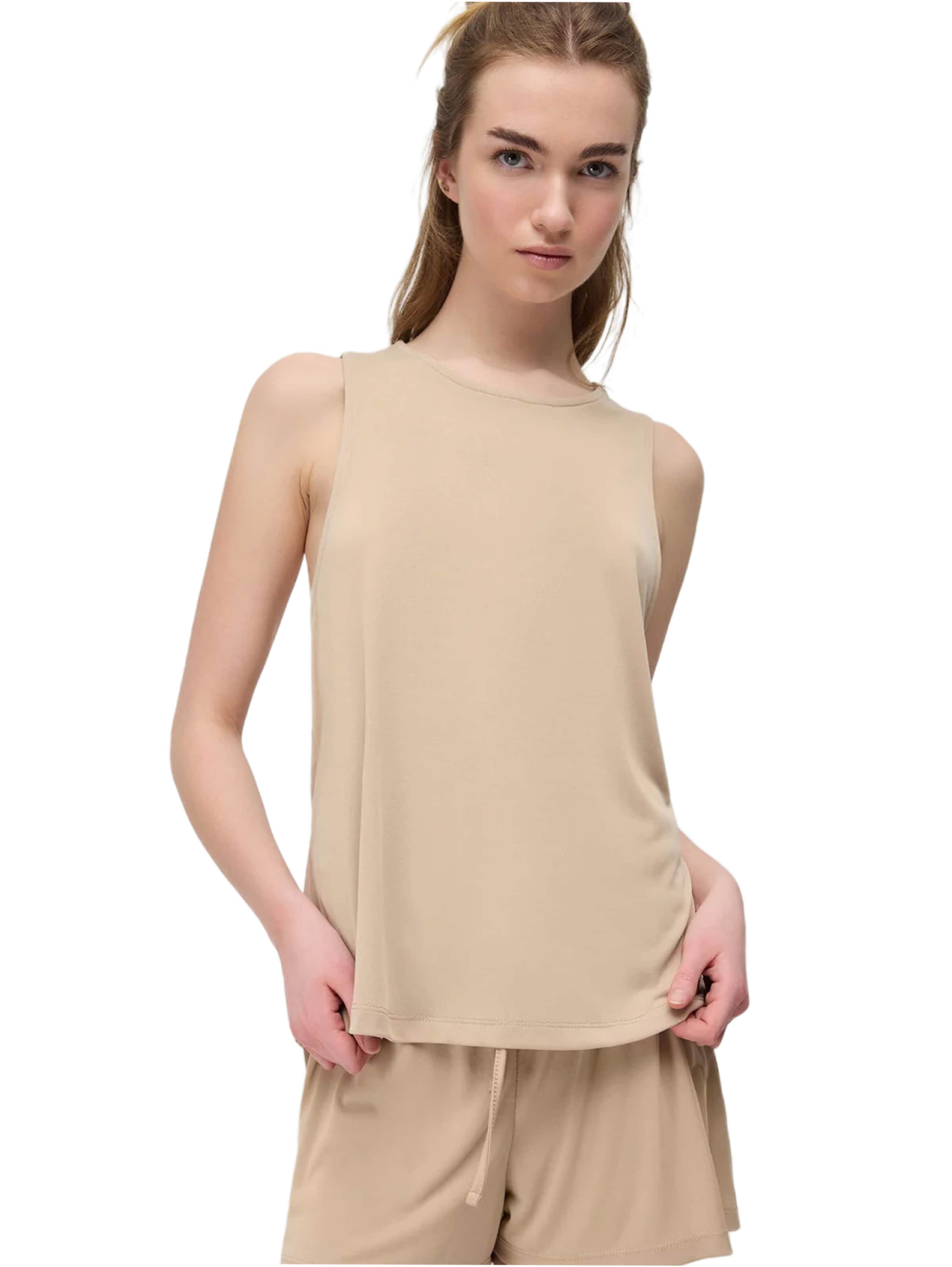 No Matter What Top in Beige: voorkant