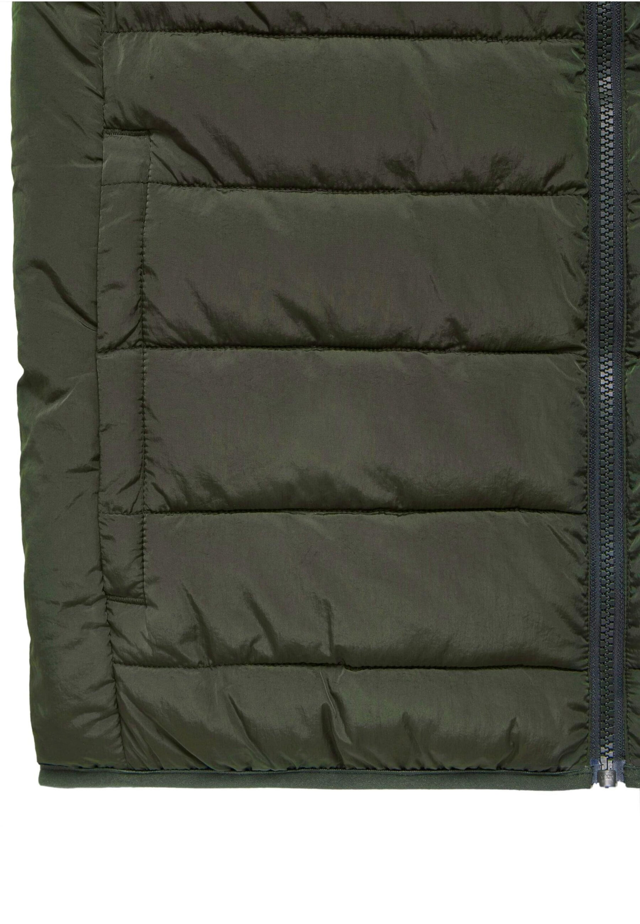 Weekend Offender Vest 'Gacha' in Green