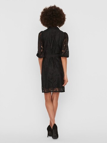 Robe-chemise 'BONNA' VERO MODA en noir