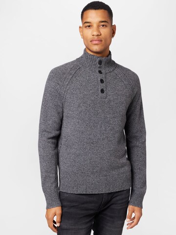 Banana Republic Sweater in Grey: front