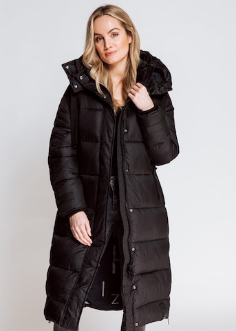 Zhrill Winter Coat in Black: front