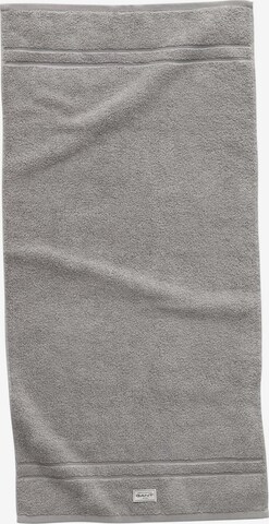 GANT Towel in Grey: front