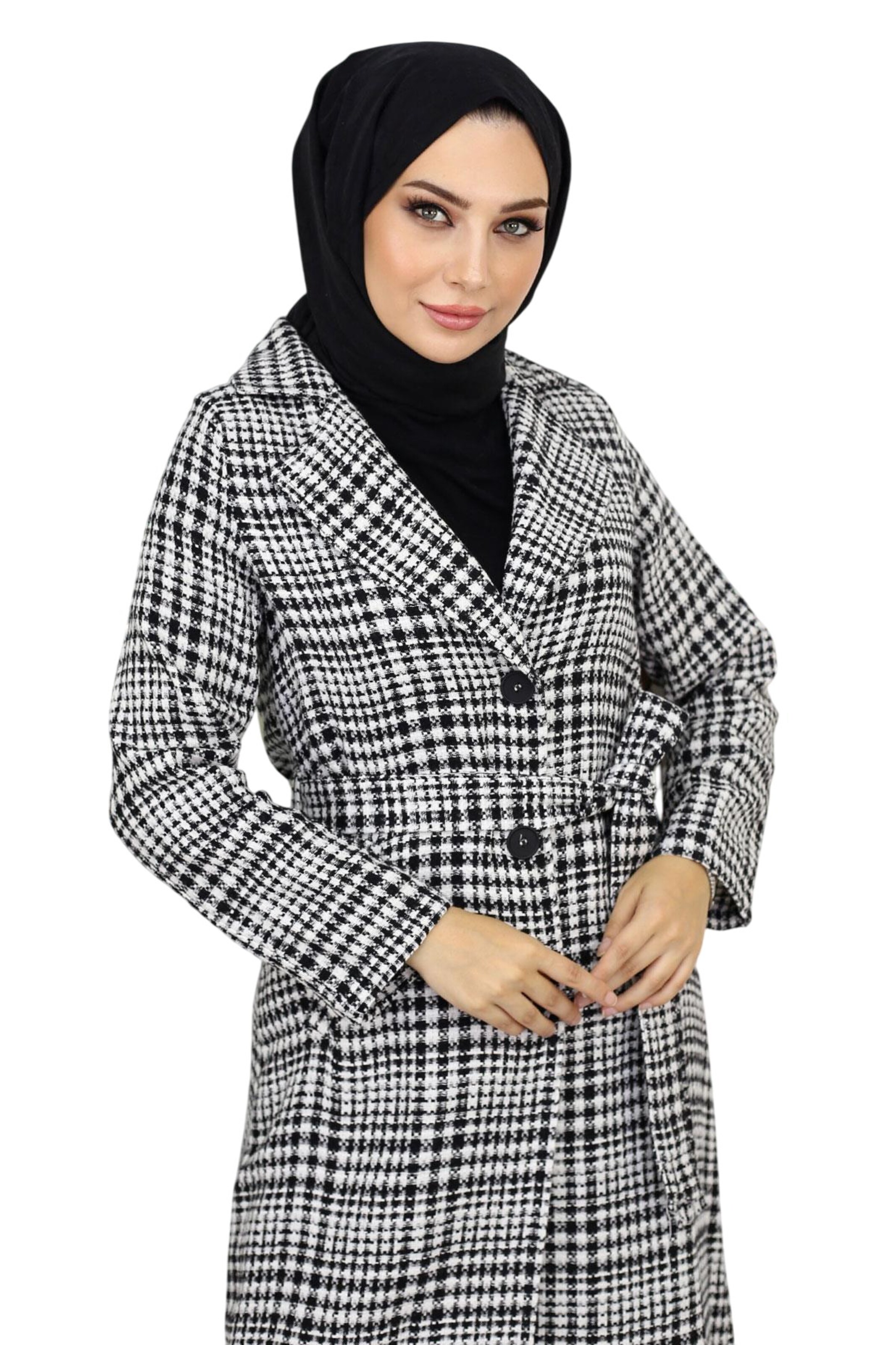 MODAMIHRAM Between-seasons coat in Black