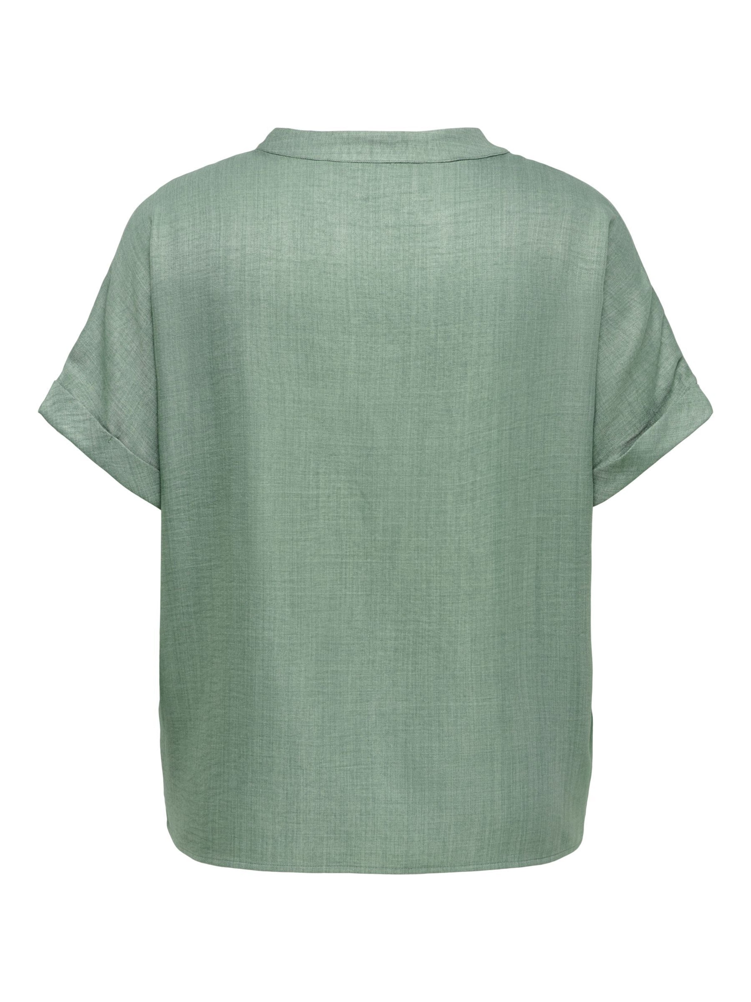 Chemisier 'BAY' ONLY Carmakoma en vert