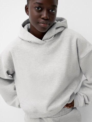 Bershka Sweatshirt in Grau