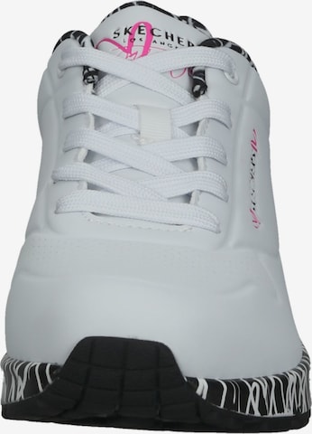 Sneaker bassa 'Loving Love' di SKECHERS in bianco