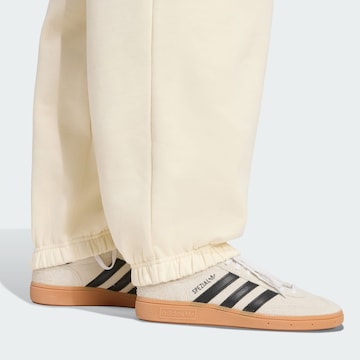 ADIDAS ORIGINALS Tapered Trousers 'Essentials' in White
