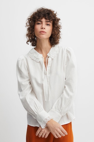 Atelier Rêve Blouse in White: front